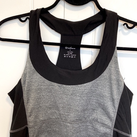 VOGO Athletic Tank - Picture 2 of 3